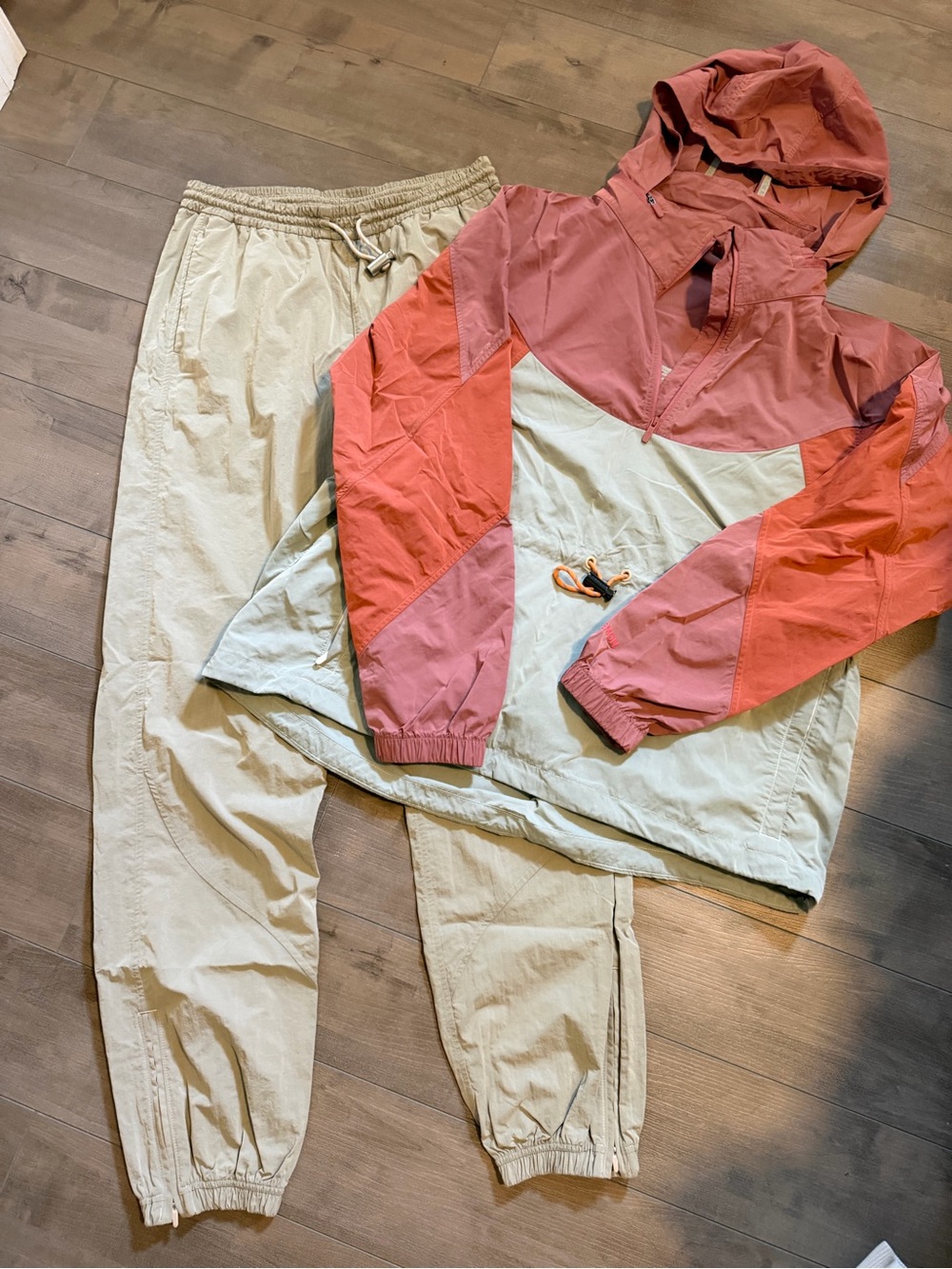 Lululemon Colorblock Rain Anorak SET